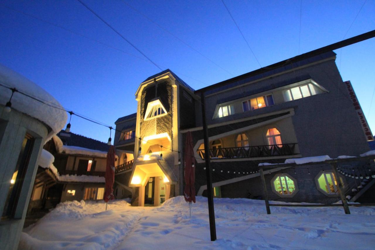 Hotel Svaneti Mestia Bagian luar foto